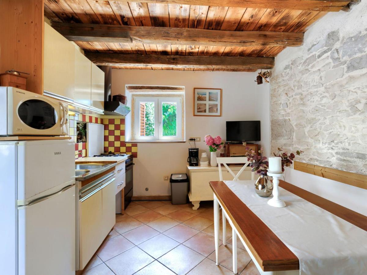 Holiday Home Pinia I - Kst126 By Interhome Kastelir Bagian luar foto