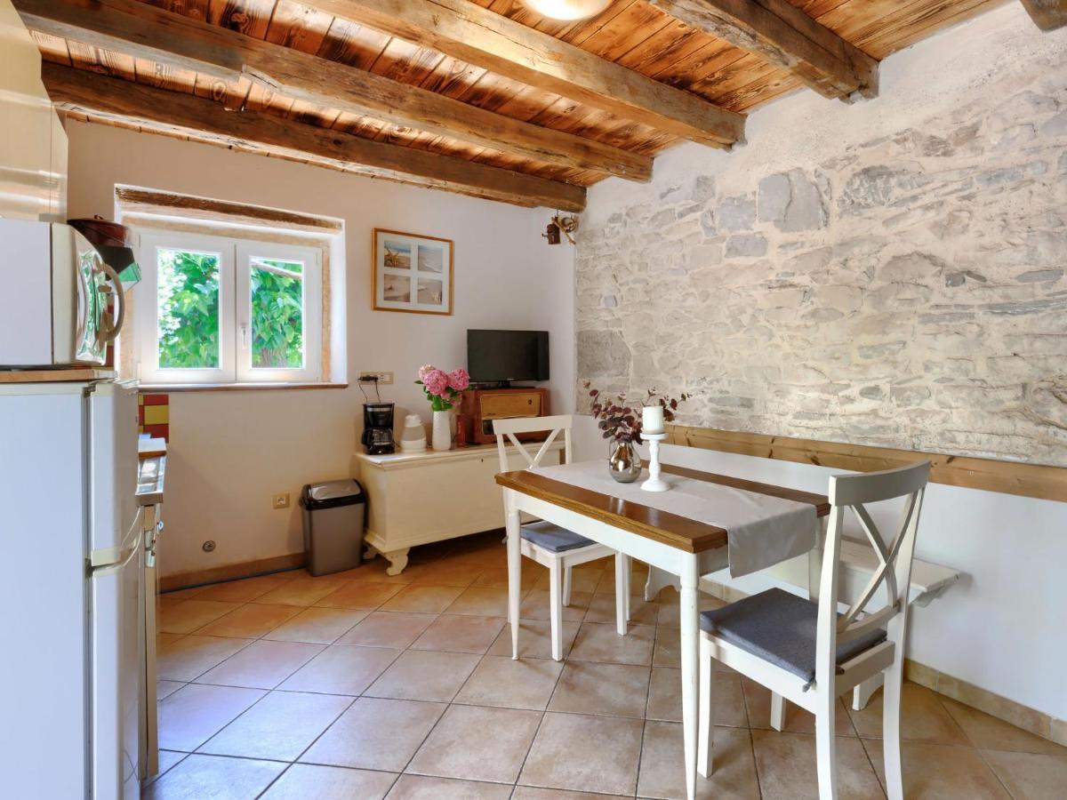 Holiday Home Pinia I - Kst126 By Interhome Kastelir Bagian luar foto